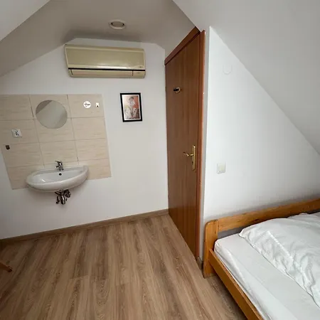Motel S7 *